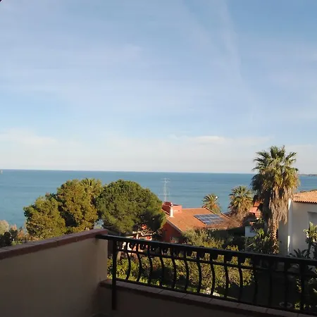 Helios 4* Crotone